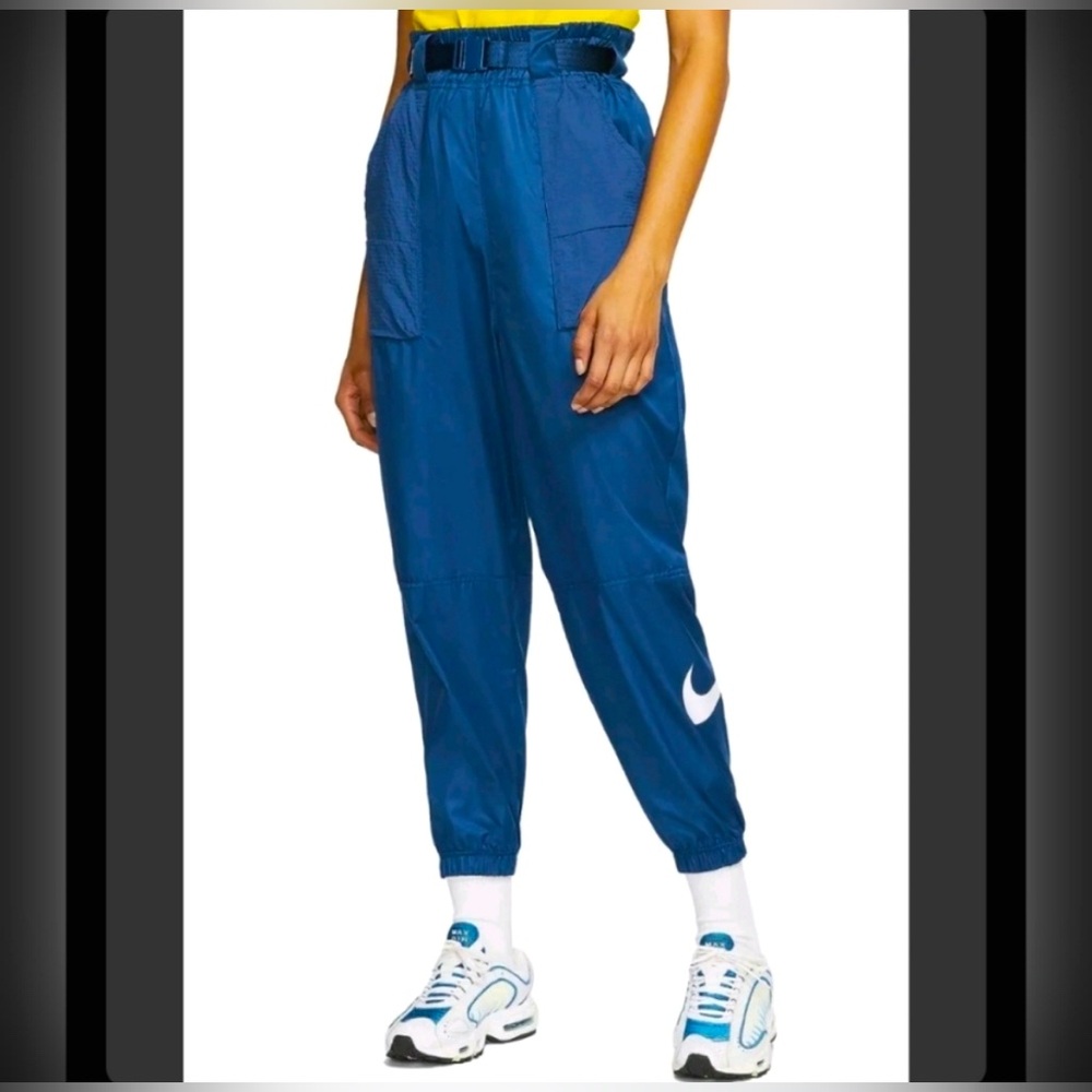 Nike Track Pants – Marine‎ Blue – Swoosh Logo – Size M – Y2K Streetwear Vibe